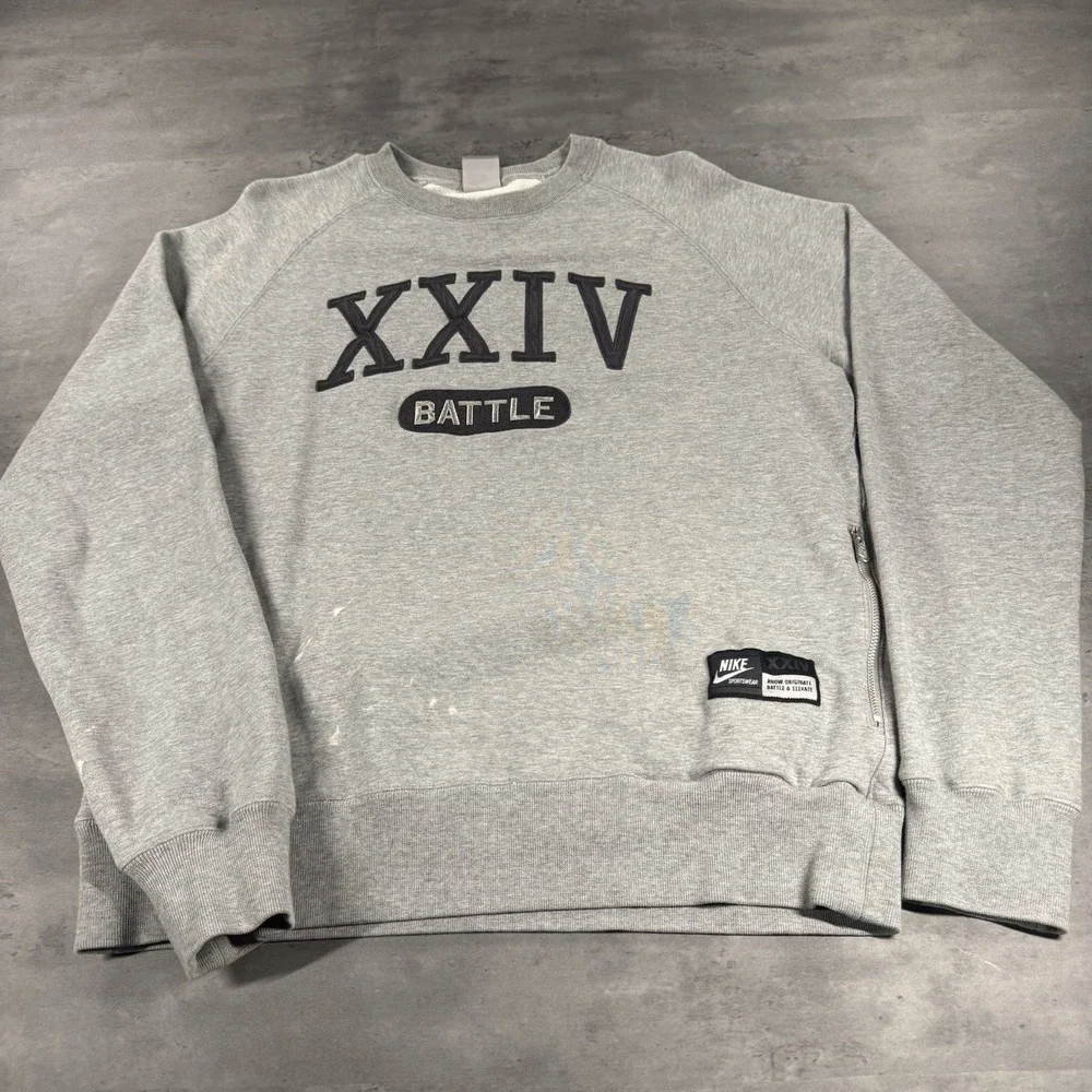 Vintage Nike Crewneck Sweatshirt Medium Gray Battle Kobe Bryant XXIV‎ Distress